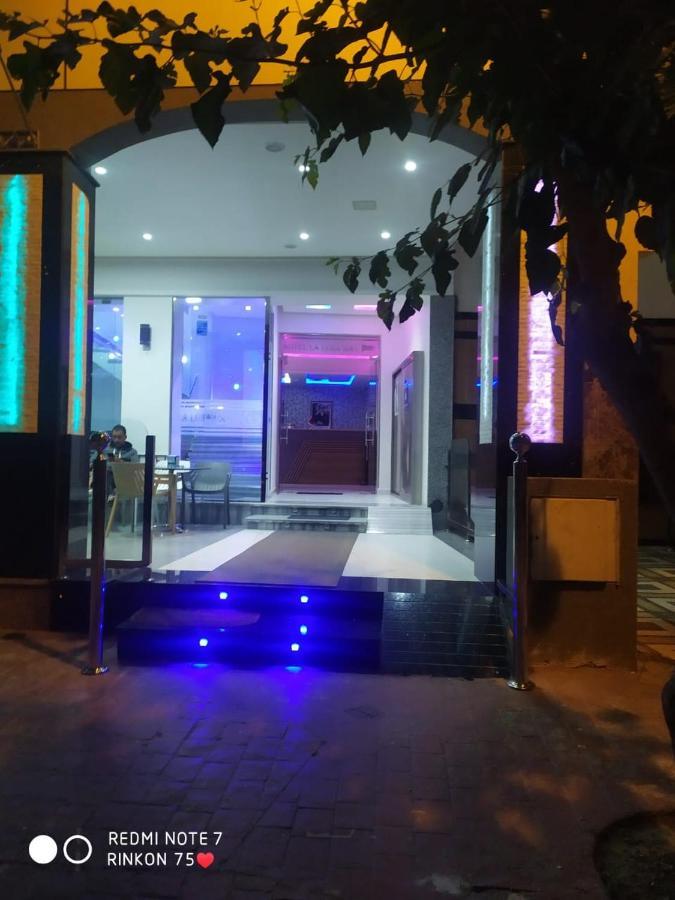 Hotel Laluna Bay Мдик Экстерьер фото